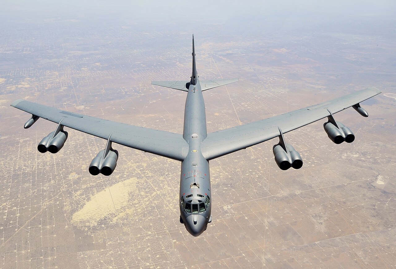 B-52 Crashed in California - 8 on Board, Survivors Likely None